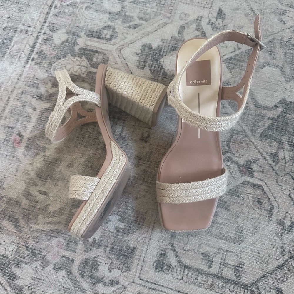 Dolce Vita heel